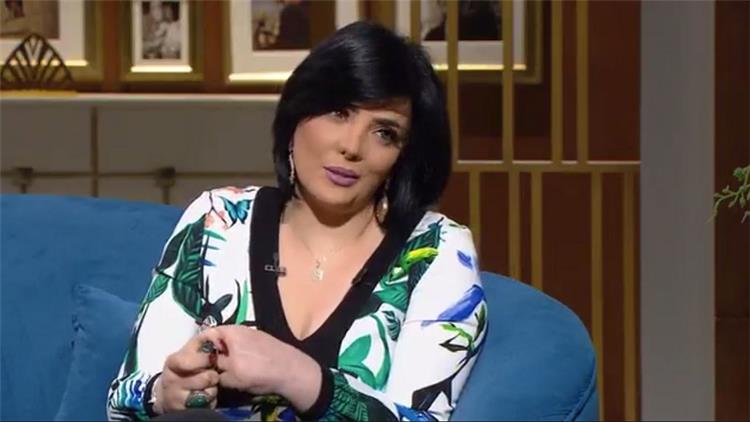 حورية فرغلي تكشف عن تكلفة عمليات اصلاح أنفها....مبلغ ضخم!