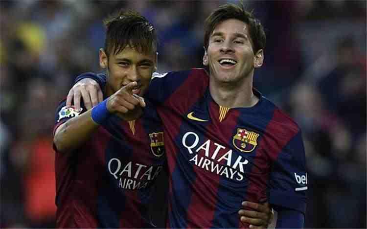 رونالدينهو: تألق نيمار في برشلونة سببه ميسي.. ويكشف عن اللاعب الأفضل في العالم
