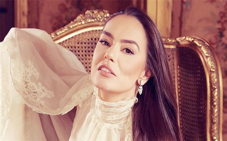 شاهد الفيديو الأول لكواليس مسرحية الفنانة شريهان الجديدة "كوكوشانيل"