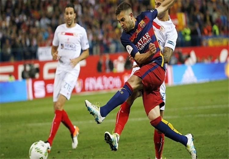 الأحد الكبير.. برشلونة في مواجهة صعبة أمام اشبيلية.. وريال مدريد يستضيف ليجانيس.. وكلاسيكو يجمع بين بورتو وبنفيكا.. واليونايتد لتصحيح الأوضاع أمام سوانزي