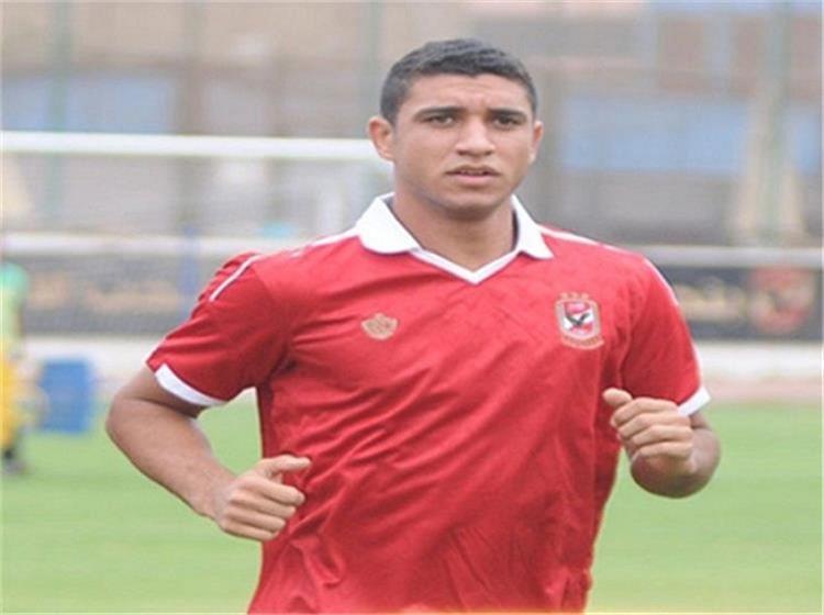 عبد الحفيظ في ألمانيا خلال ساعات للاطمئنان علي مدافع الأهلي
