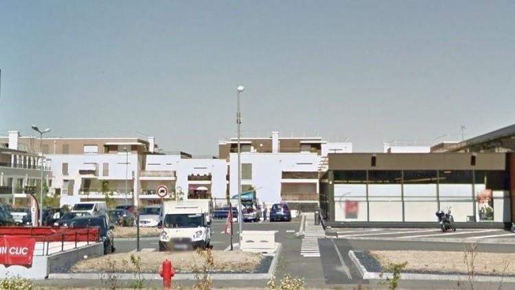 الشرطة الفرنسية: جريحان في إطلاق نار قرب محل تجاري وقوات الأمن تحاصر مكان المشتبه به