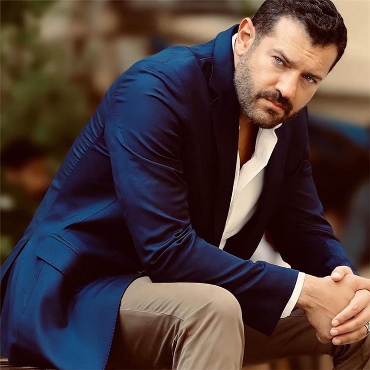 عمرو يوسف يفجر مفاجأة عن اعتدائه على عامل الجونة...لن تتخيل!